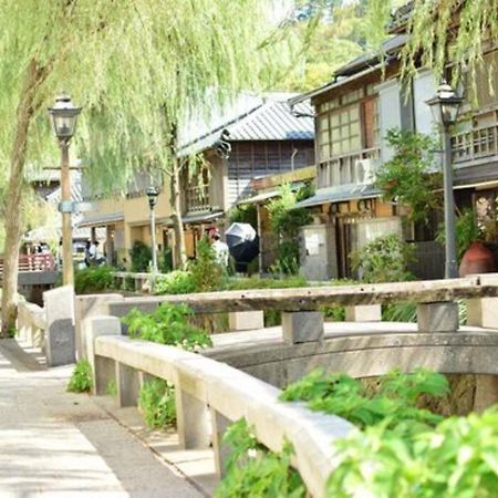 三丁庵 貸別荘 海まで徒歩10分 観光地ペリーロードまで徒歩2分の最高なロケーション 下田を遊び尽くせる貸別荘 無料駐車場もあります2Min Walk To The Perry Road 10Min Walk To The Beach Old Japanese Modern Style House Eksteriør bilde