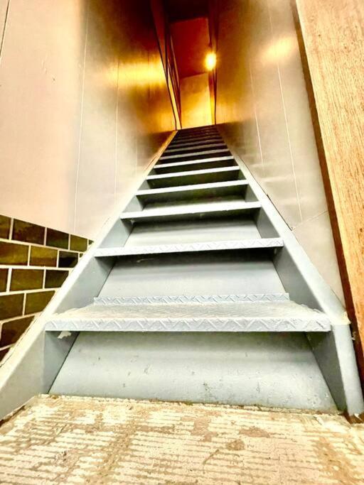 三丁庵 貸別荘 海まで徒歩10分 観光地ペリーロードまで徒歩2分の最高なロケーション 下田を遊び尽くせる貸別荘 無料駐車場もあります2Min Walk To The Perry Road 10Min Walk To The Beach Old Japanese Modern Style House Eksteriør bilde